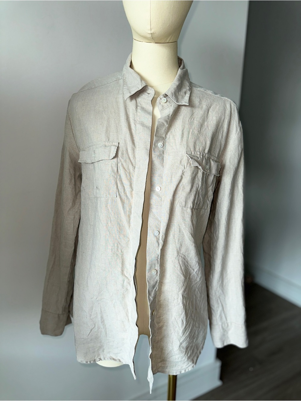 Tommy Bahama Light Gray Linen Button-Up Shirt
